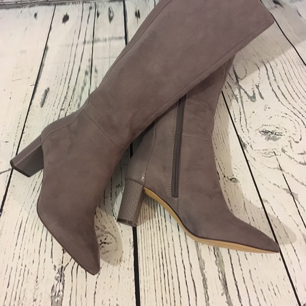 NEW Isaac Mizrahi Thought Heeled Riding Boots